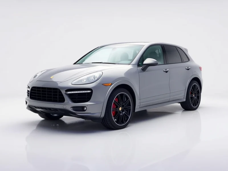 2014 Porsche Cayenne GTS, grey, front three-quarter